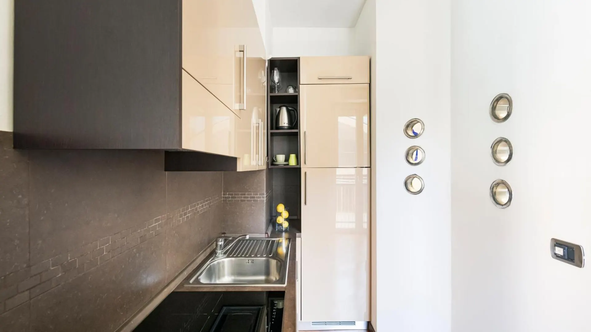 Easylife - Moderno Rifugio In Zona Bocconi Daire Milano İtalya